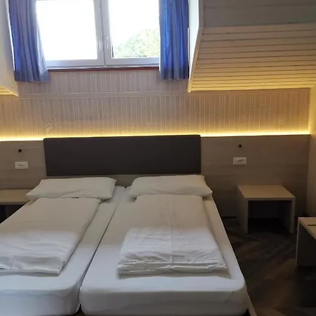 Fruehstueckspension Helmut Koffler Pensjonat 3*